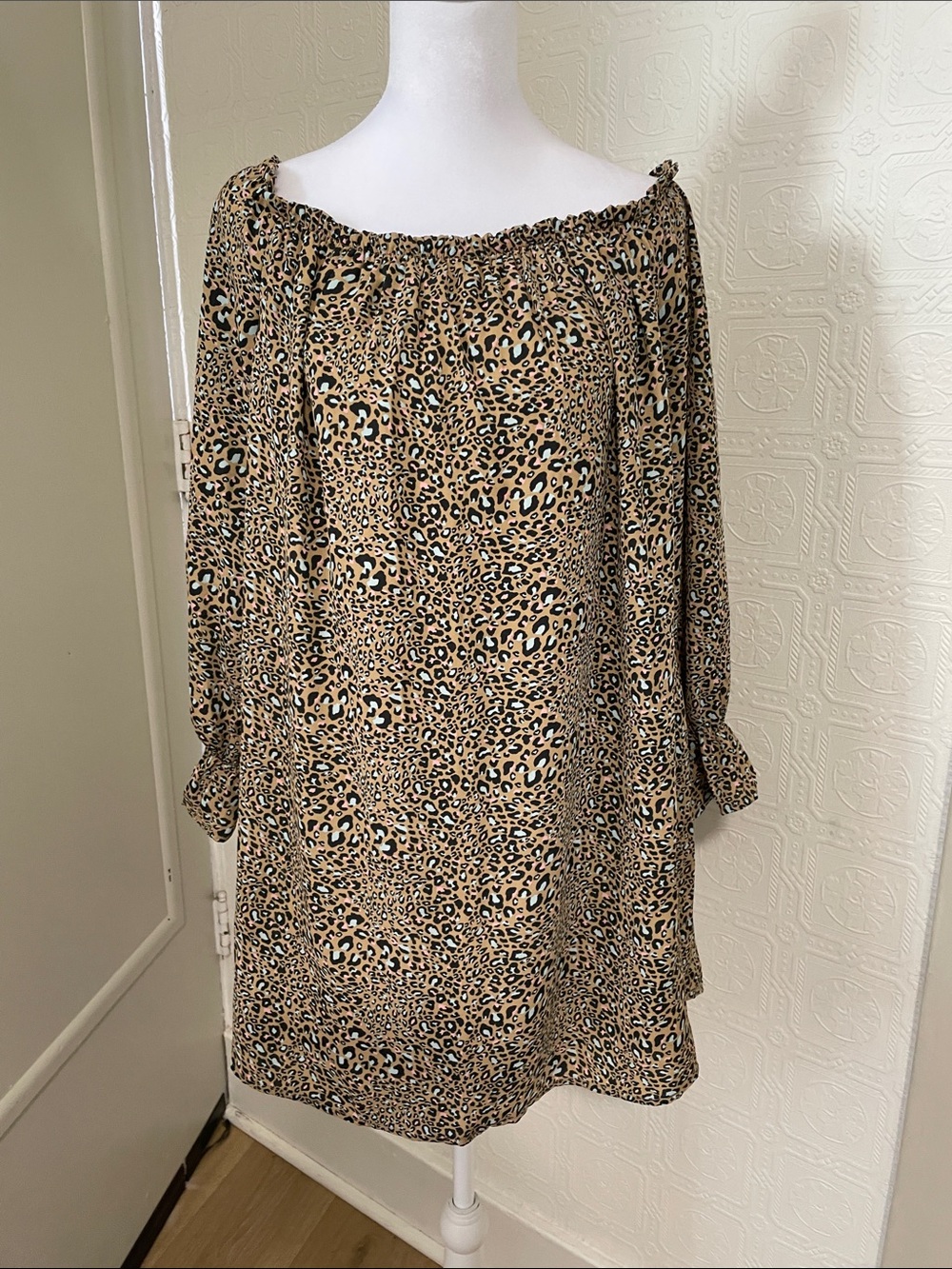 Daytrip Leopard Print Off-Shoulder Long Sleeve Top in Tan and Black